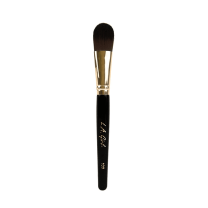 109 L.A. Girl Flat Foundation Brush